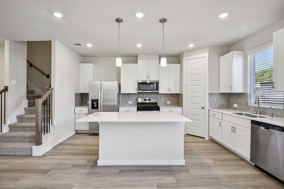 4208 Farm Hollow St, Houston, TX 77080 - photo 1