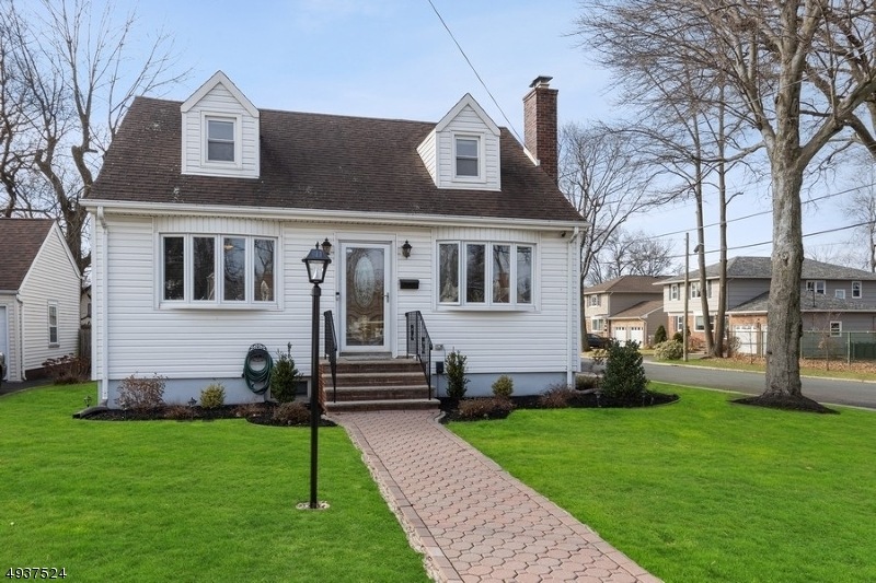 224 Hoover Place, Union, NJ 07083 - photo 1