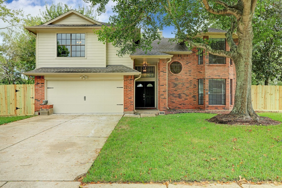 2207 S Mission Cir, Friendswood, TX 77546 - photo 1