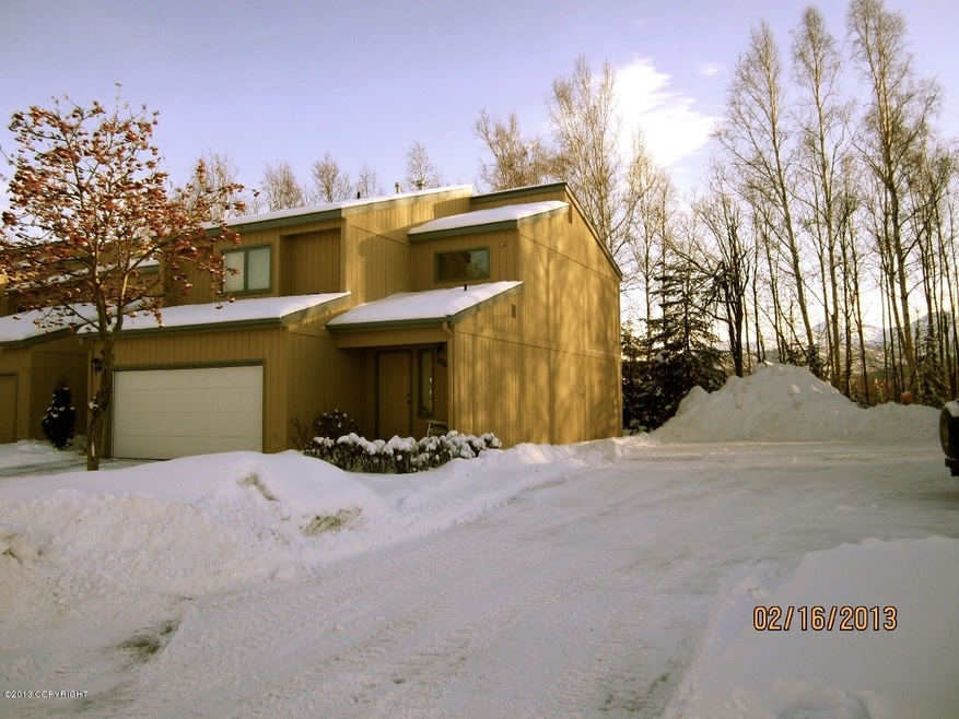 2260 Innes Circle