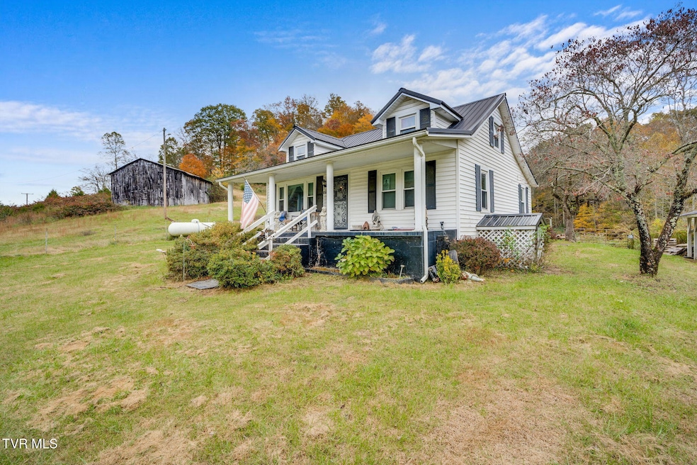 1251 Purchase Ridge Rd, Duffield, VA 24244 - photo 1