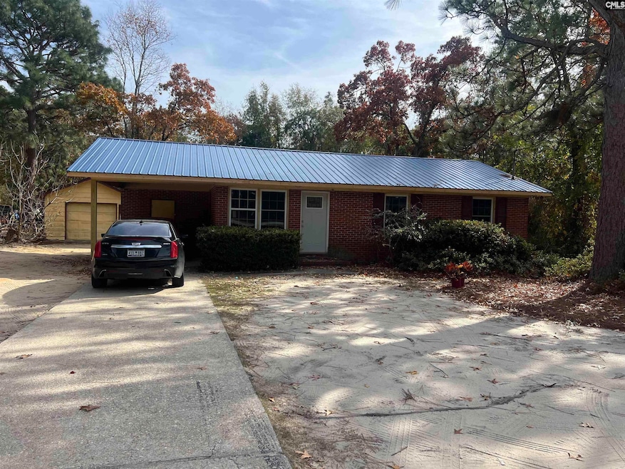 1225 E Old Camden Rd, Hartsville, SC 29550 - photo 1