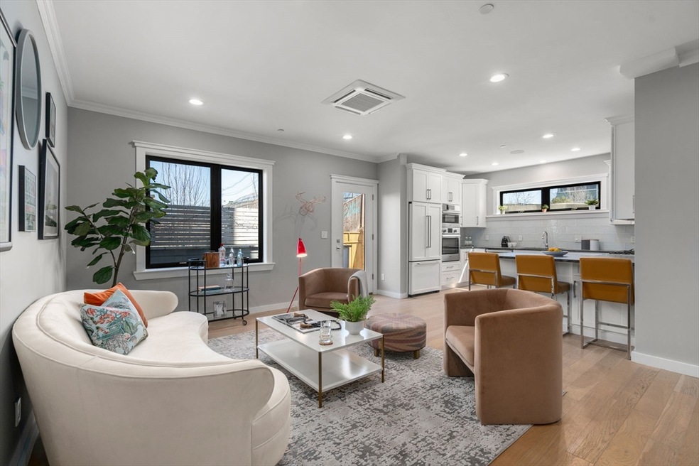 35 Dane St unit 1, Somerville, MA 02143 - photo 1