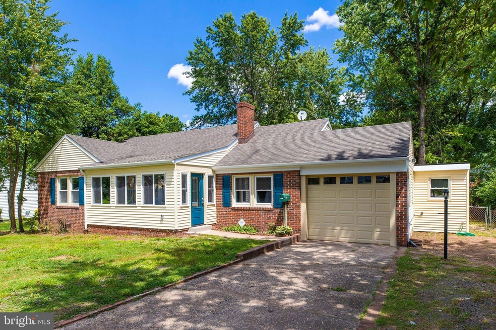 9027 Sudley Rd, Manassas, VA 20110 - photo 1