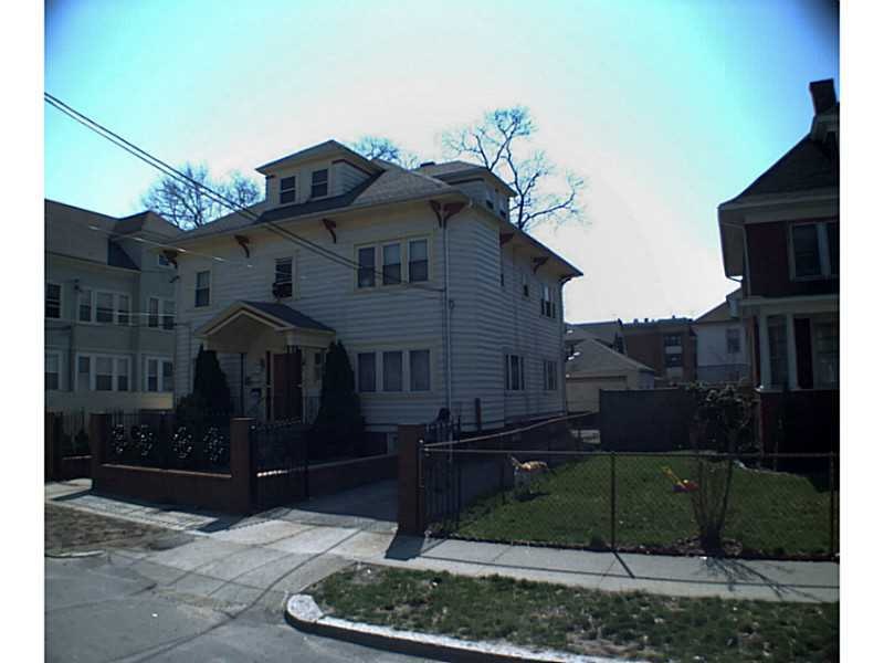 164 Gallatin St, Providence, RI 02907 - photo 1