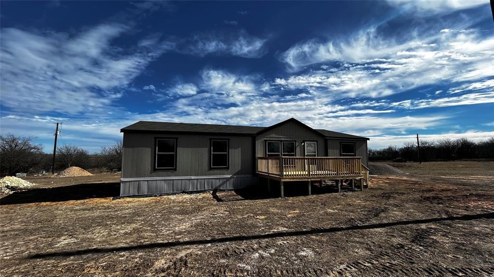 142 Cates Ct, Decatur, TX 76234 - photo 1