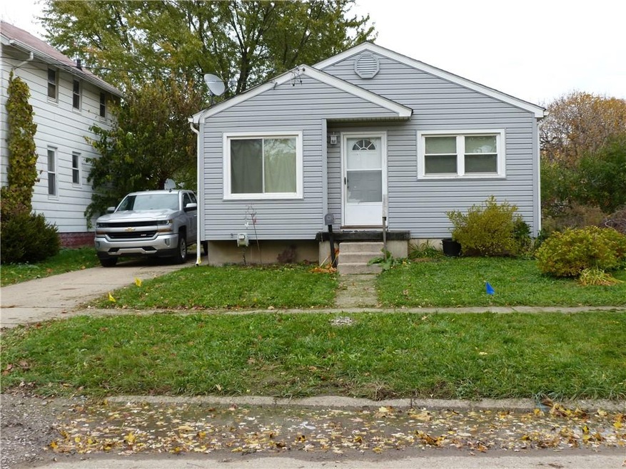 935 Knapp Ave, Flint, MI 48503 - photo 1
