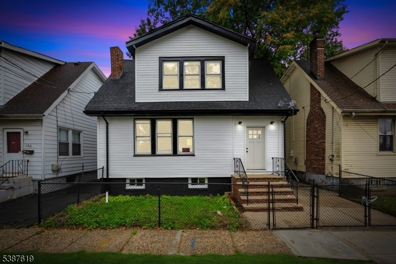 Pending $465,000 • Co-Listing Agent