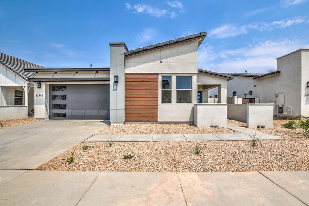 22742 E Poco Calle, Queen Creek, AZ 85142 - photo 1