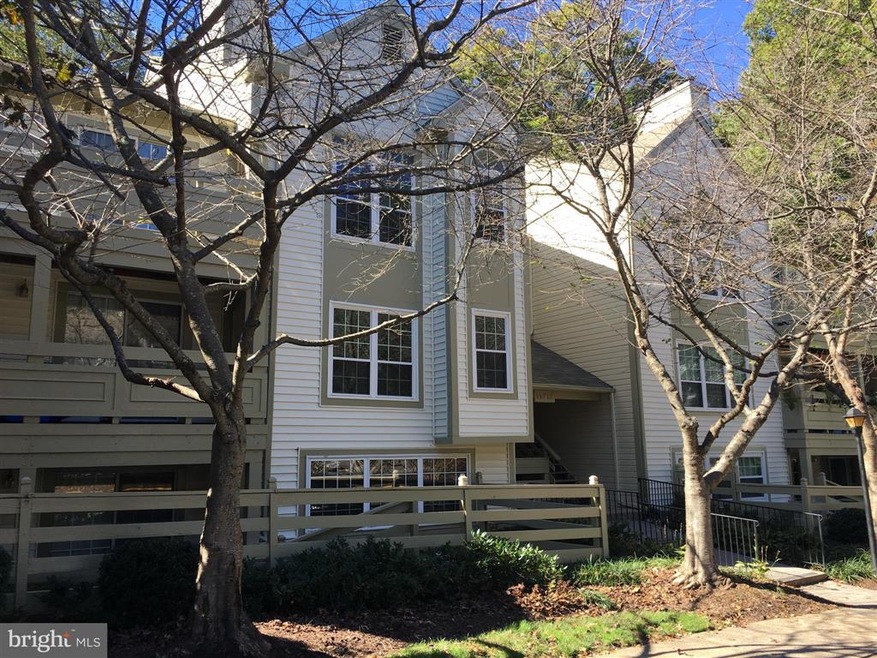 11717 Karbon Hill Ct unit 712B, Reston, VA 20191 - photo 1