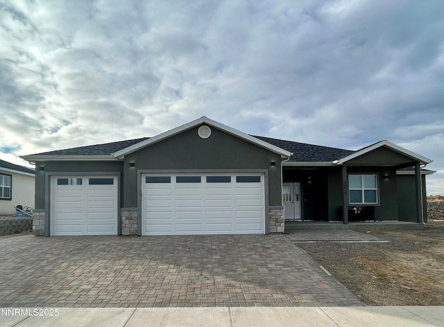 5834 Offenhauser Dr, Winnemucca, NV 89445 - photo 1