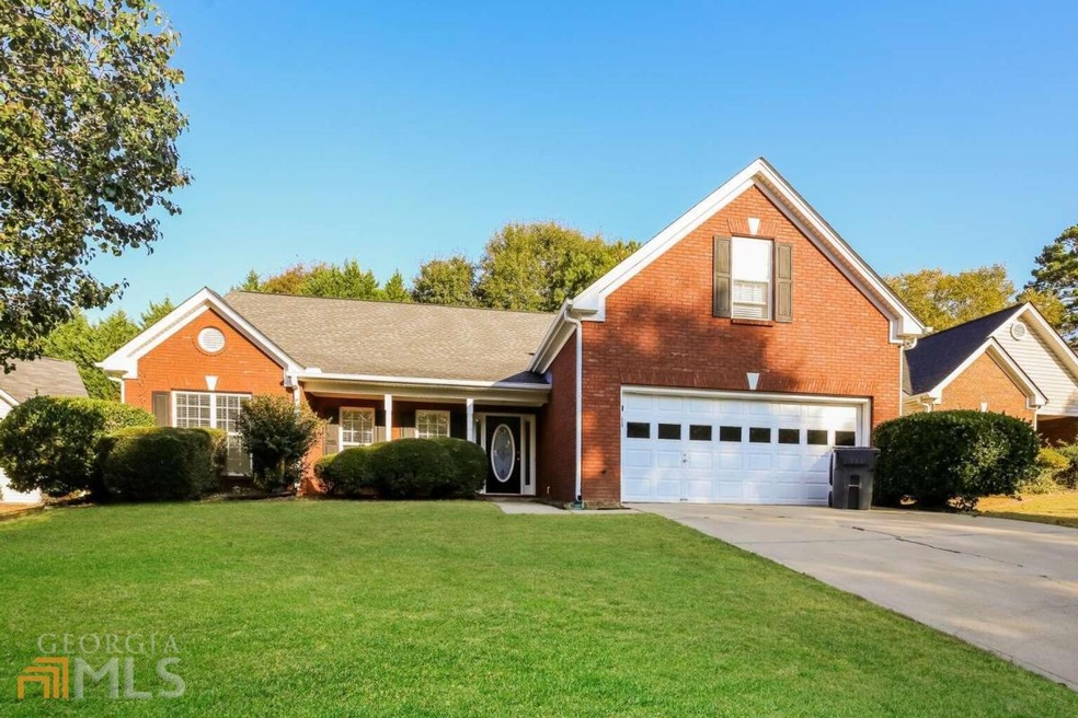 1055 Chapel Hill Dr, Lawrenceville, GA 30045 - photo 1