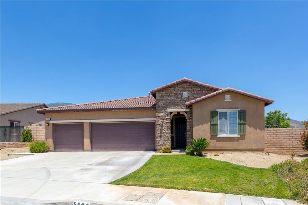 5505 N Pinnacle Ln, San Bernardino, CA 92407 - photo 1
