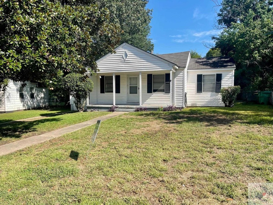 3341 Moore Dr, Texarkana, TX 75503 - photo 1