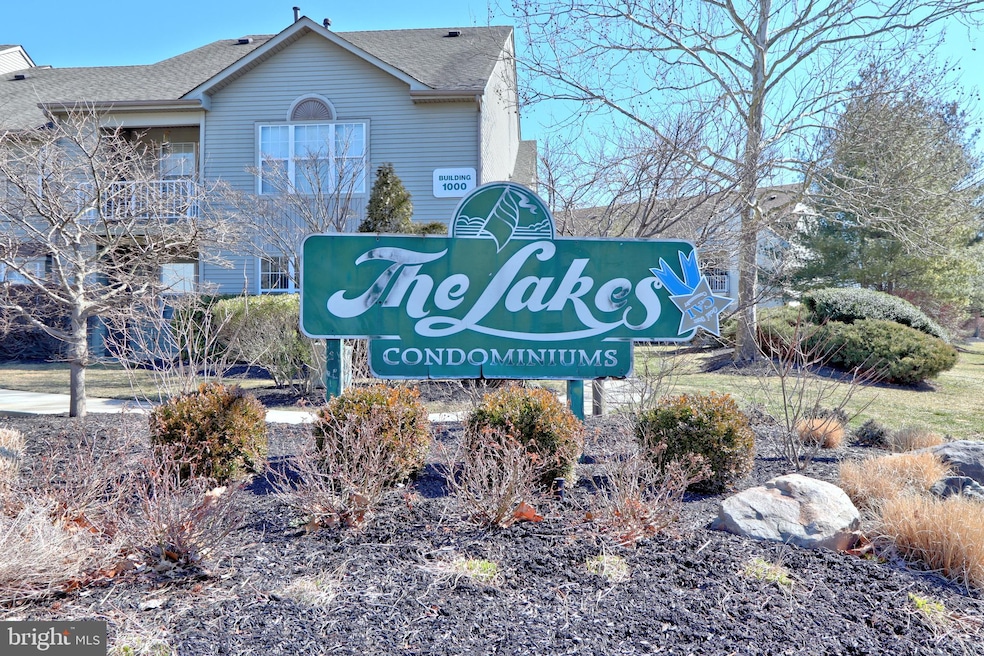 4702B Fradswell Ct unit 4702, Mount Laurel, NJ 08054 - photo 1