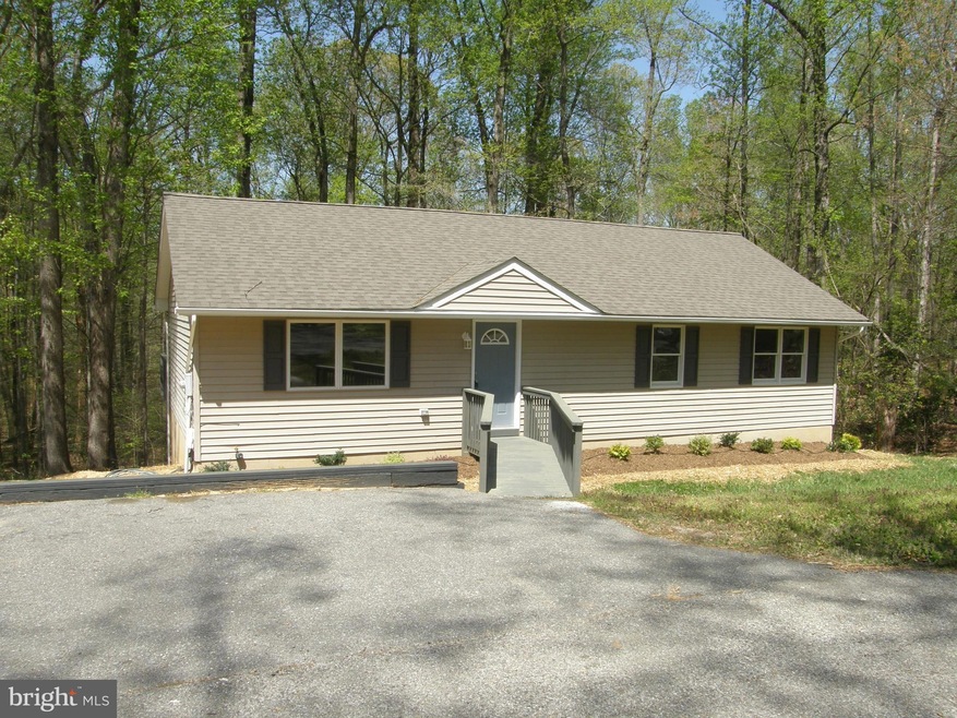 45628 Baringer Dr, California, MD 20619 - photo 1