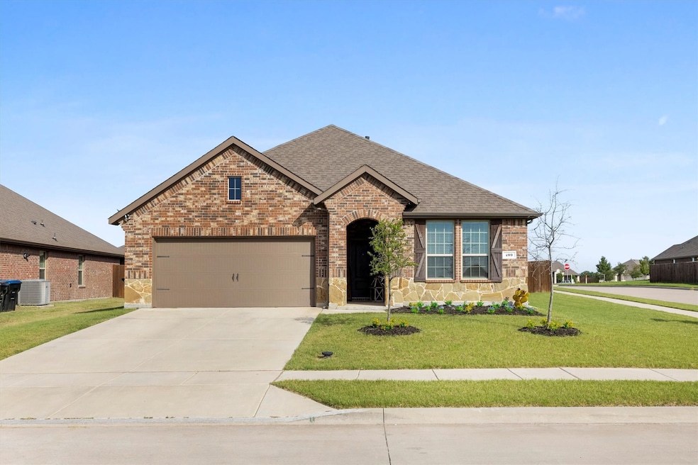 For Sale $275,000 • Co-Listing Agent