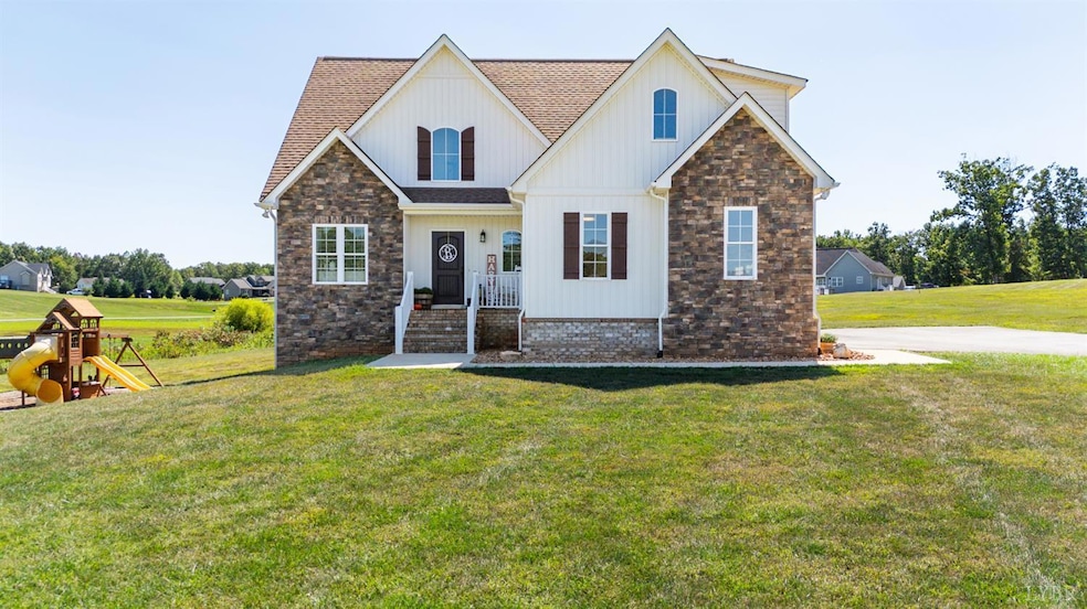 172 Scarlet Ln, Concord, VA 24538 - photo 1