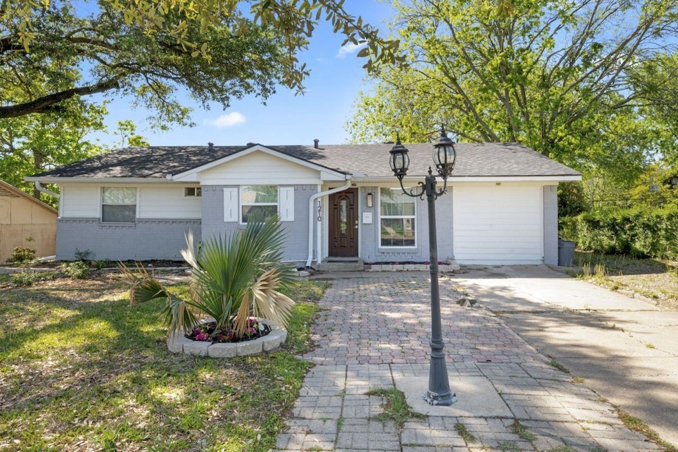 1210 Athens Dr, Mesquite, TX 75149 - photo 1