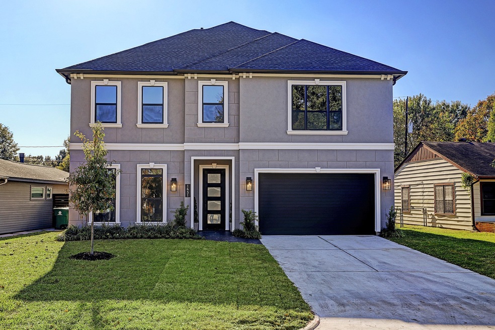 1651 Viking Dr, Houston, TX 77018 - photo 1