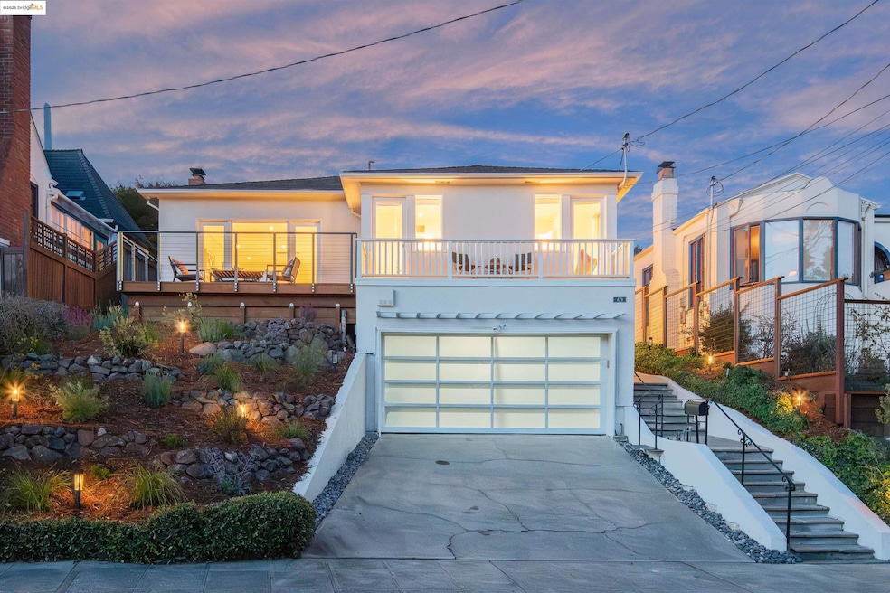 Sold $1,550,000 • Co-Listing Agent