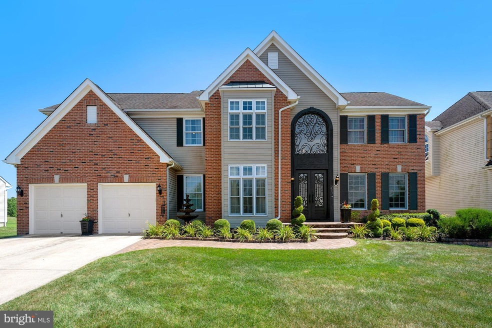 421 W Country Club Dr, Mount Holly, NJ 08060 - photo 1