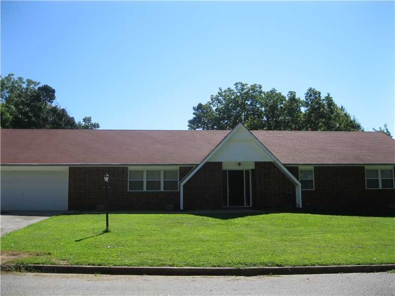 1911 S 11th St, Rogers, AR 72758 - photo 1