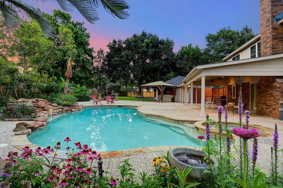 7411 Manor Bridge Ct, Houston, TX 77095 - photo 1