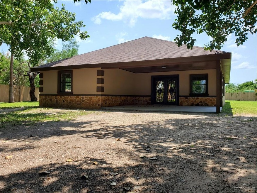 513 Grove Cir, Weslaco, TX 78596 - photo 1