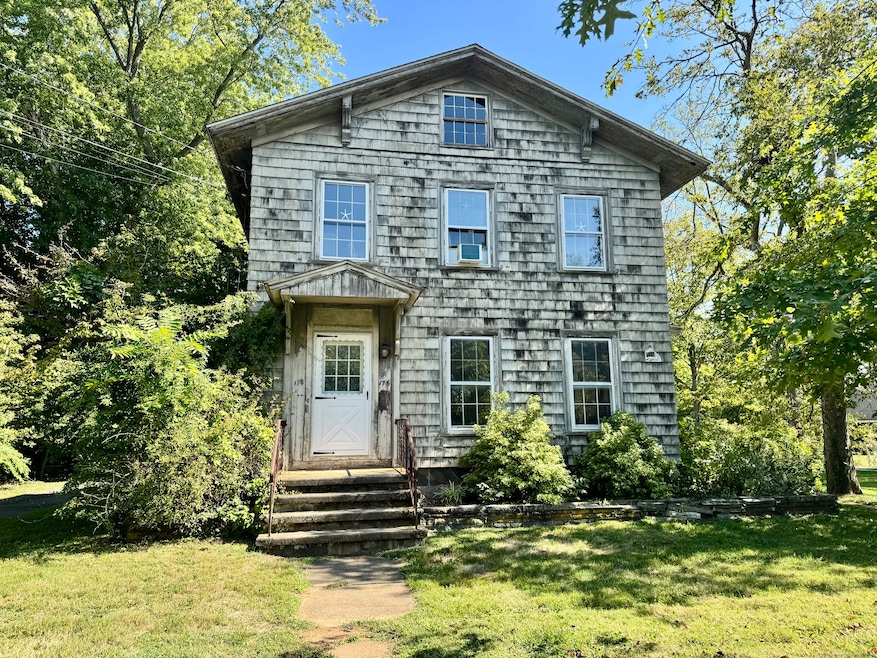 Under Contract $550,000