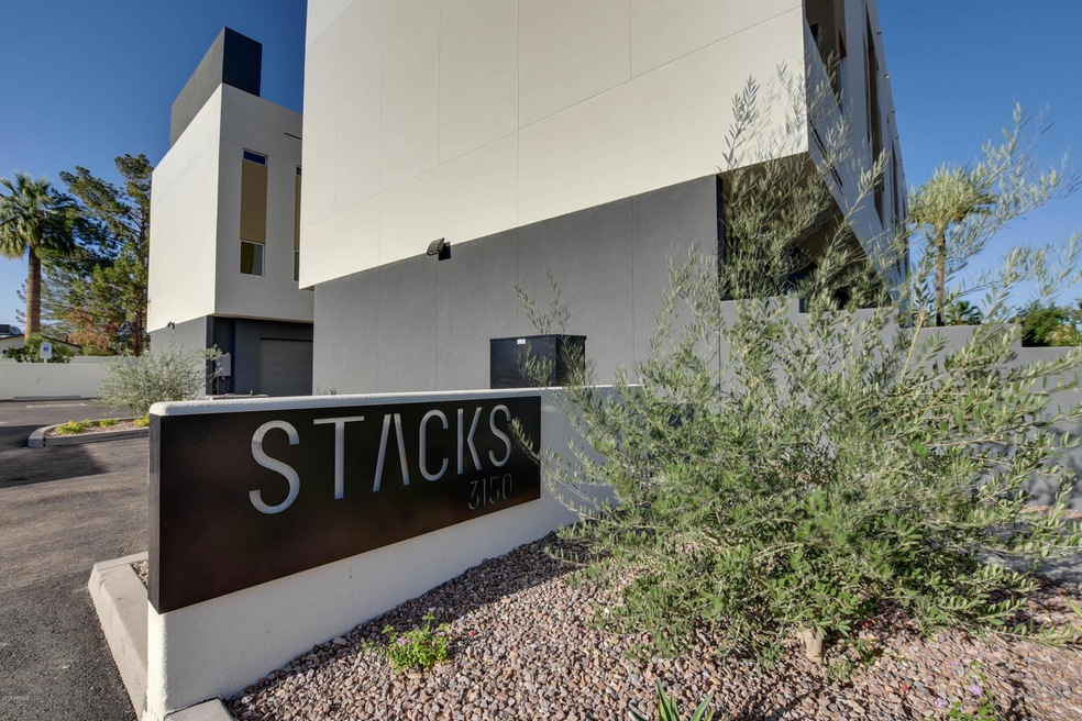 Stacks_001