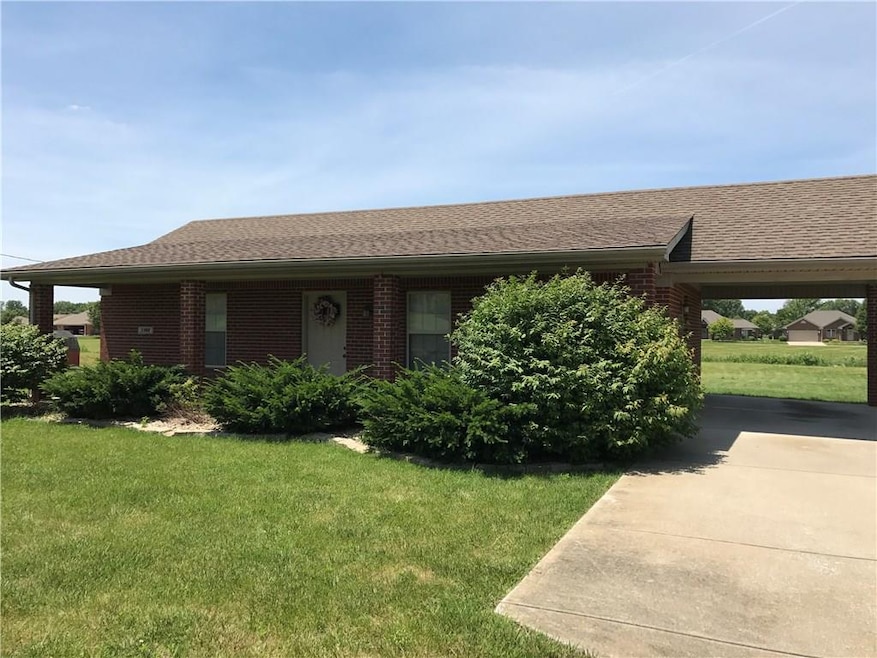 3182 N Talley Rd, Columbus, IN 47203 - photo 1