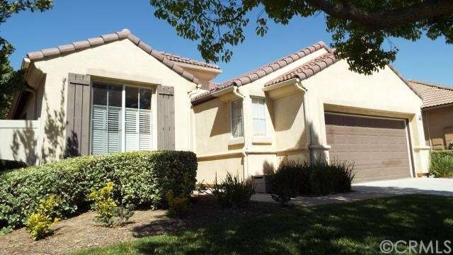 Great curb appeal. Private lot.