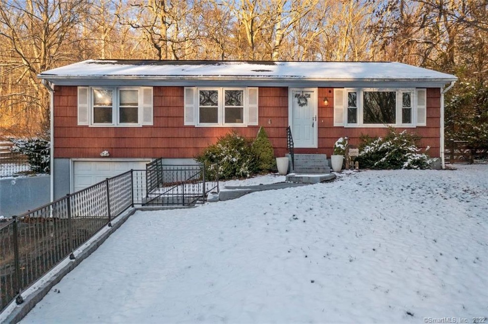 112 Gager Rd, Bozrah, CT 06334 - photo 1