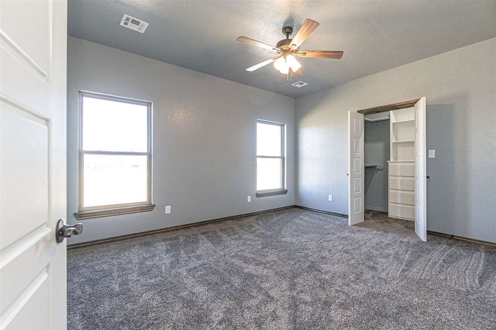 5455 NE Snowy Owl Rd, Elgin, OK 73538 - photo 1