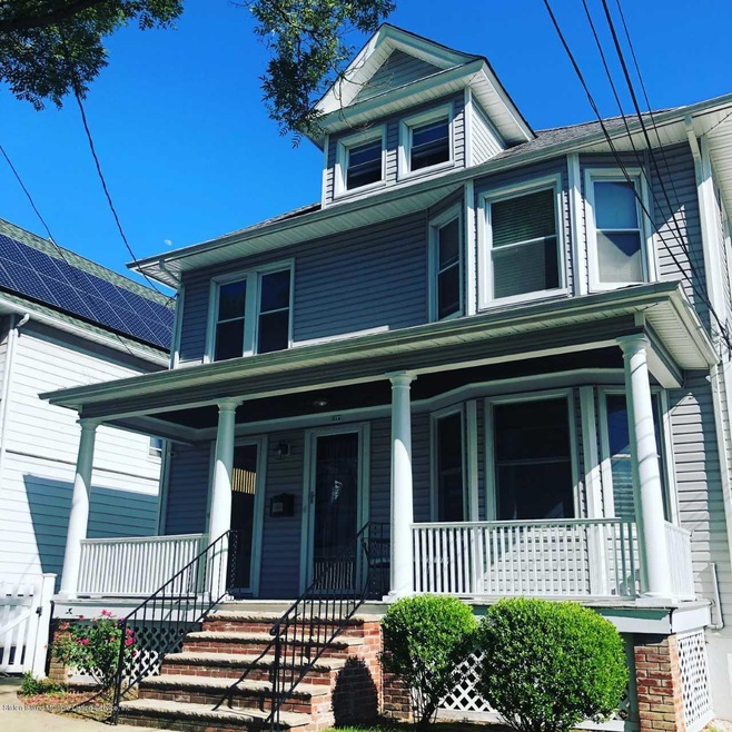 614 Delafield Ave.