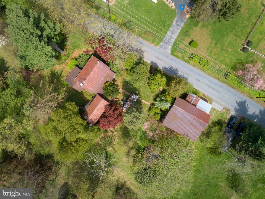 3070 Horseshoe Trail, Chester Springs, PA 19425 - photo 1