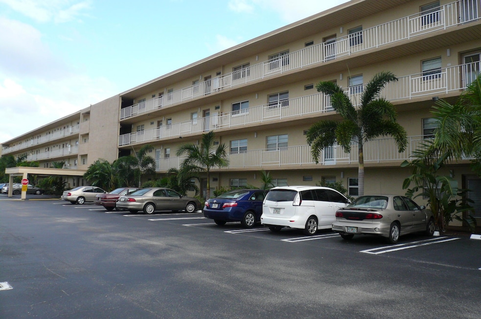 330 NE 26th Ave unit 2120, Boynton Beach, FL 33435 - photo 1