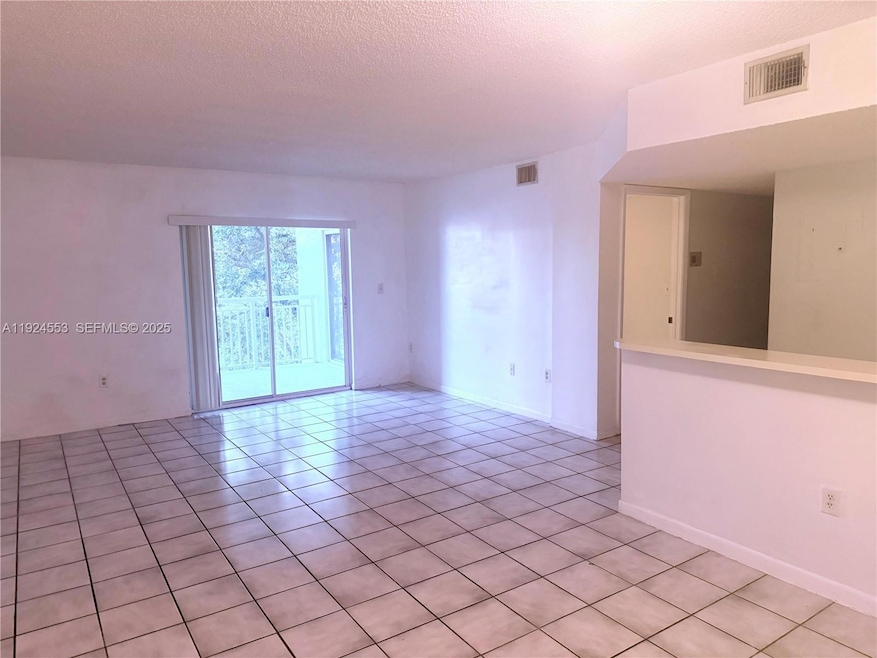 8540 SW 212th St unit 308, Cutler Bay, FL 33189 - photo 1