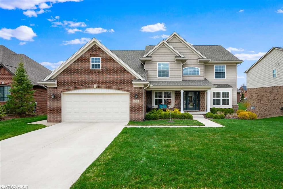 4952 Ventura Dr, Lake Orion, MI 48359 - photo 1