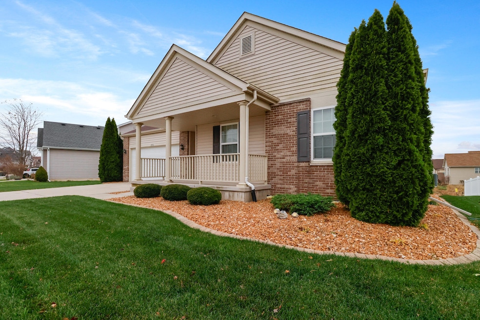 2753 Kildare Courtyard, Valparaiso, IN 46385 - photo 1