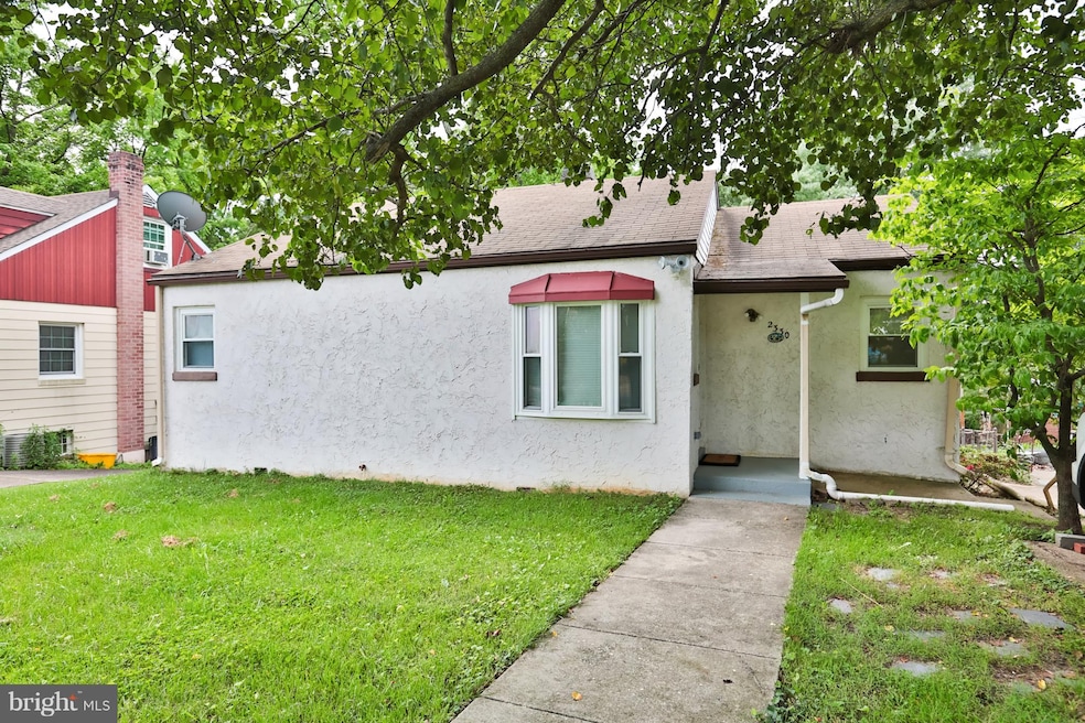 2330 Belleview Ave, Cheverly, MD 20785 - photo 1