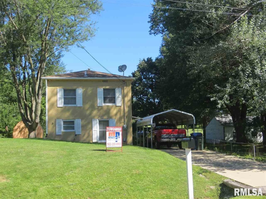 1738 W 49th St, Davenport, IA 52806 - photo 1