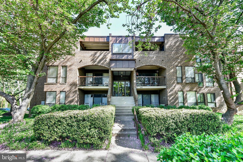 Chestnut Grove Condominiums unit 243, Reston, VA 20190 - photo 1