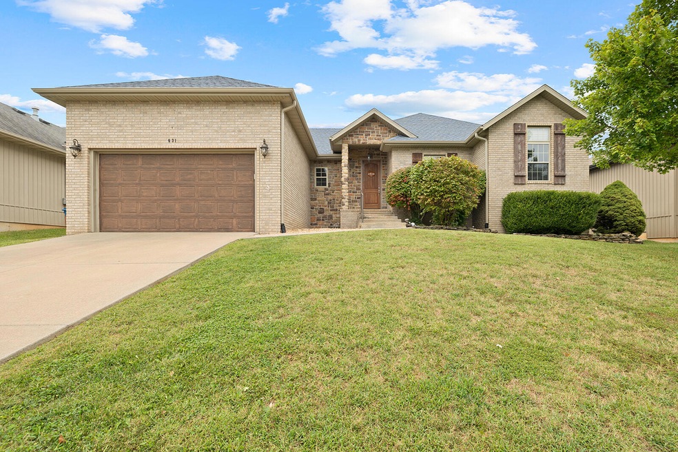 631 N Alexandria St, Nixa, MO 65714 - photo 1