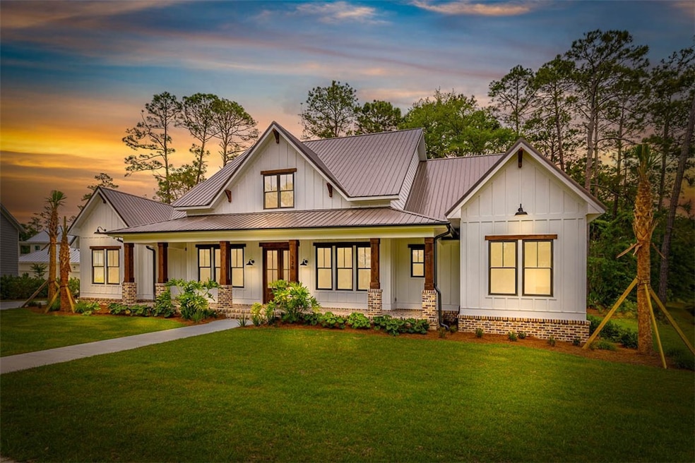 128 W Point Pkwy, Saint Simons Island, GA 31522 - photo 1