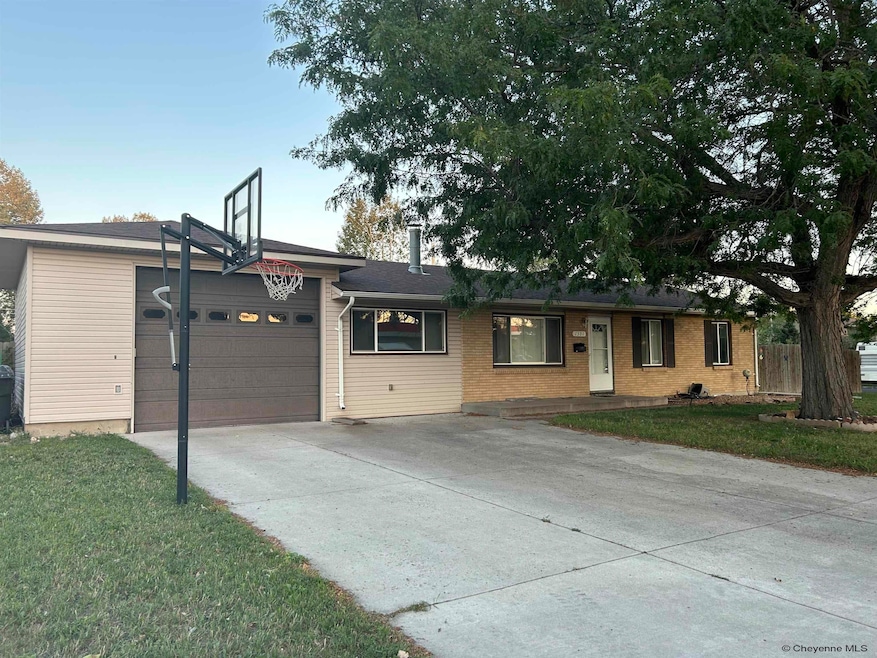 1301 Diamond Ave, Cheyenne, WY 82001 - photo 1