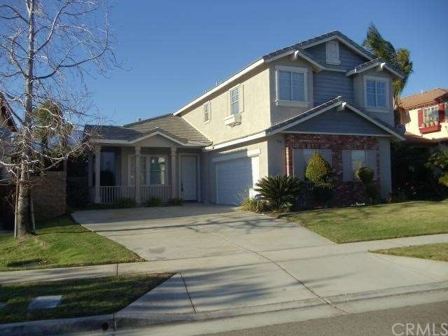 Come on in to this beautiful home!