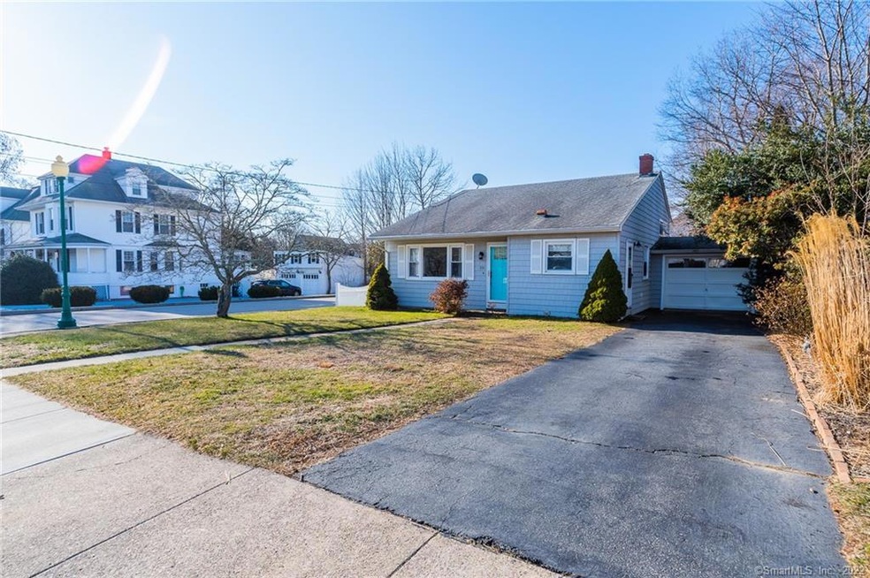 791 Montauk Ave, New London, CT 06320 - photo 1