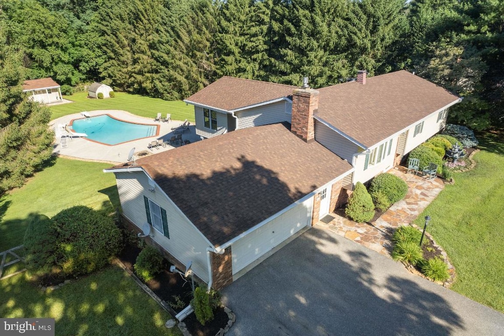 4010 Robin Hood Way, Sykesville, MD 21784 - photo 1